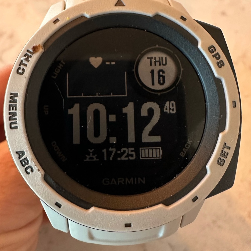 Garmin instinct 2 watch